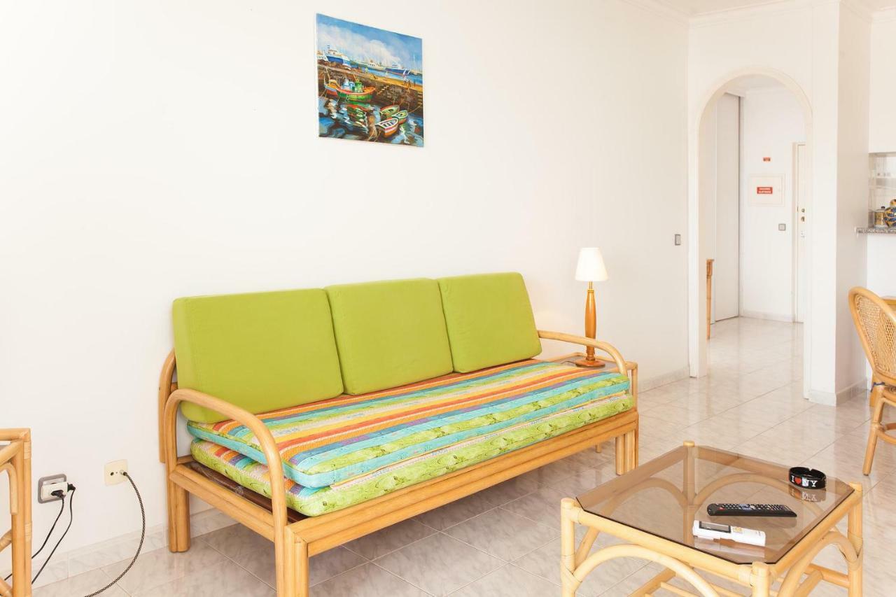 Ramos Palmeira Gale: Beachside With Pool And Smart Amenities *