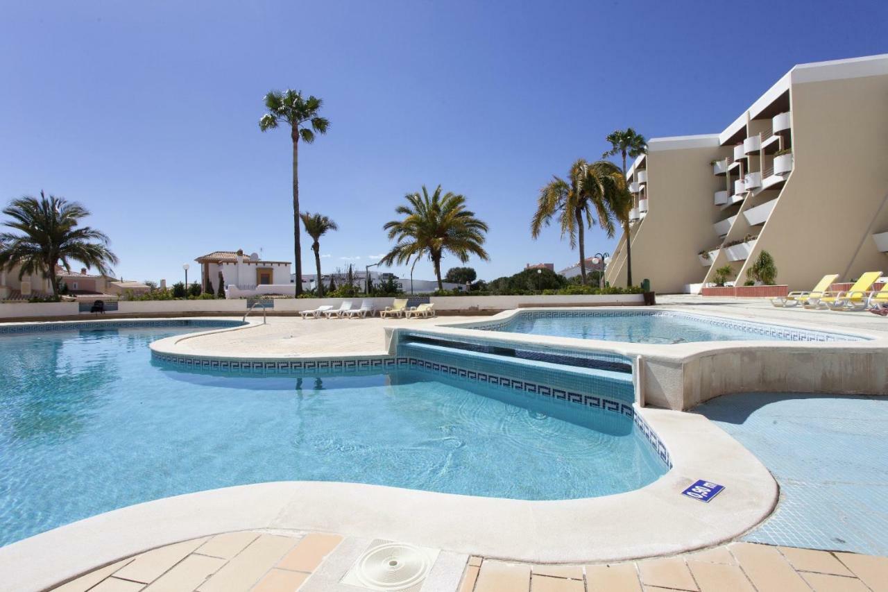 Ramos Palmeira Gale: Beachside With Pool And Smart Amenities Albufeira